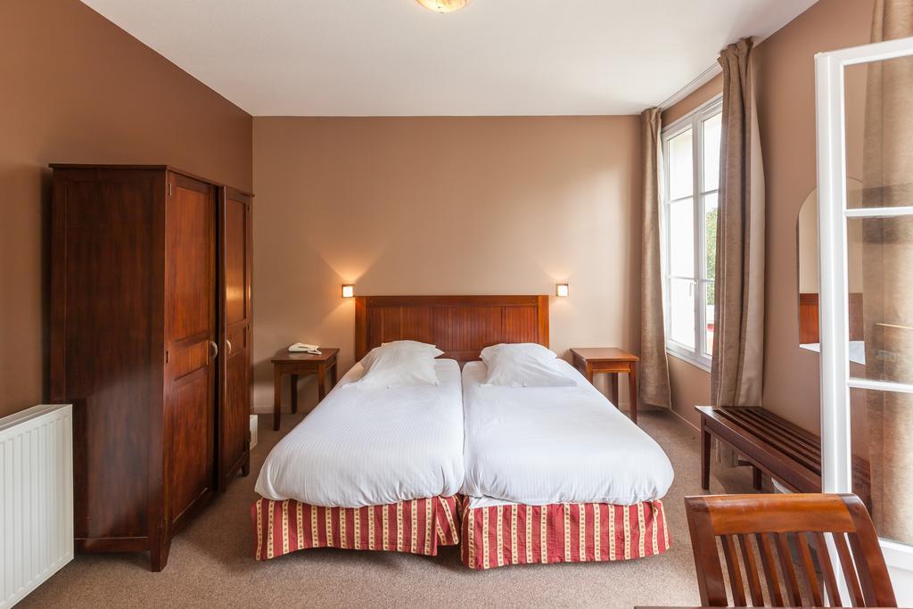 Domaine Du Pont De L'Eyre Hotel Salles  Quarto foto